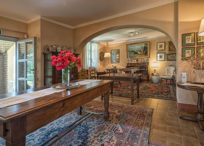 לינה וארוחת בוקר Casa Bellavista 4*